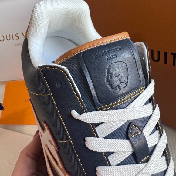 Louis Vuitton LV Buttersoft Sneaker - Blue | Men’s Size 10 | Full Set | Italy - Picture 8 of 15